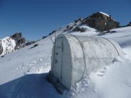 il bivacco Montaldo e la vetta