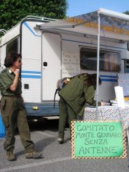 Raccolta firme contro la maxi-antenna