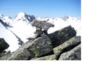 Dalla P.della Fricolla ,sguardo verso il M.Marzo a dx..