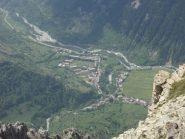 L'abitato di Sambuco visto dal Bersaio.