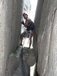 Manu che esce dal Camino