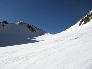 Bivacco Ninotta e ruderi del rifugio Locatelli al passo Tuckett.
