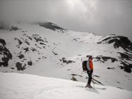 Vista sulla Punta d'Arnas con nebbia dal col d'Arberon