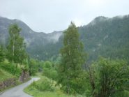 al centro il colle Giassit