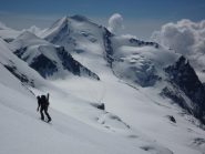 Il Polluce e il Castore sullo sfondo