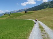 La discesda verso Surcasti