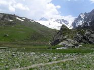 panorama sulla via per il lago prima delle baracche di Fond
