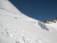 Traccia di salita sotto il Feejoch