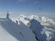 Dom e Taschorn alle spalle il gruppo del Monte Rosa