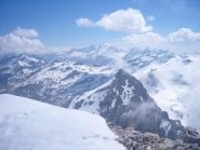 panoramica dalla vetta con vista sul Gran Paradiso