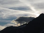 Dal Collerin all'Uja di Ciamarella in controluce con nuvole