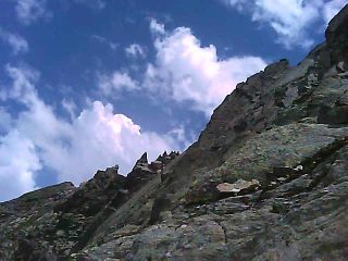 In vetta, grandioso scenario naturale