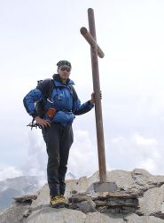 In cima