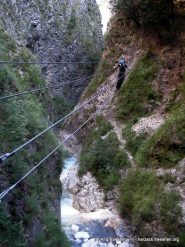 uno dei ponti tibetani