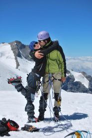 Due ragazzi felici a quasi 4000 m.