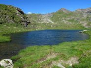 Il Corno Bussola visto dal lago della Battaglia