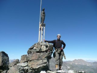 In cima