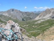 In fondo a sx,il rifugio Gardetta