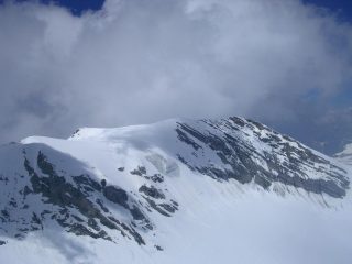 La punta degli Spiriti vista dalla cima di Tuckett