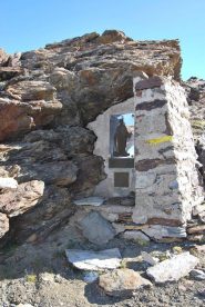 La Lapide di S. Bernardo alla dubbia quota di 3078 m