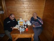 Giorgio si rifornisce di benzina