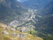 panoramica su Courmayeur dalla cima del Mont Chetif