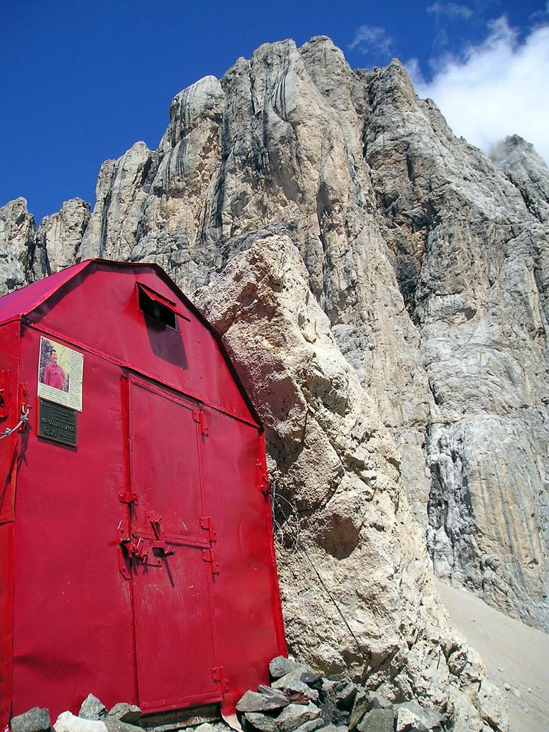 Bivacco Dal Bianco e Punta Penia 