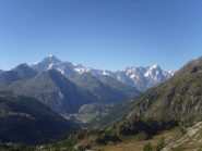 08 - panorama su M.Bianco e Grandes Jorasses