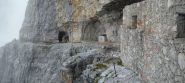 Le rovine del baraccamento del btg. Fenestrelle