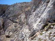 il sentiero tagliato nella roccia
