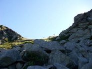 Colle dei Carisei con segnavia e Croce