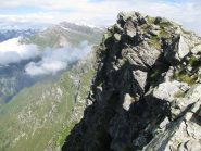 Il dirupato versante sud-ovest di Punta d'Arlens
