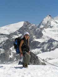 Sul ghiacciaio. Sullo sfondo Tete de Valpelline e Dent d'Herens