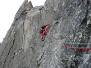 Sandro sul traverso che conduce alla cuspide finale.