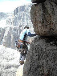 Uscita dalla nicchia verso lo stradone provinciale