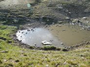 laghetto ghiacciato al colle entre deux sauts