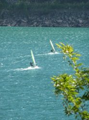 Lago di Ceresole : surfisti scatenati