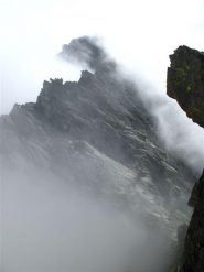 Le nuvole si impossessano anche del lato ovest 