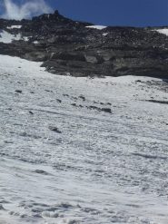 il glacionevaio residuo  sotto l'anticima