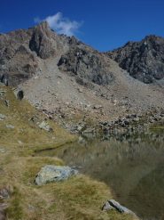 La parete, dal Lago Manica