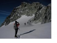 Dal colletto Freshfield si cala nella vedretta di Nardis...