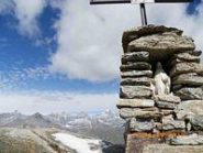 la Croce con la Madonnina al colle della Crocetta 2641 m.s.l.m. (foto Stefano Bonino)