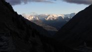 prime luci del sole verso il Gruppo del Velan, dal Vallone di Meyes (26-9-2010)