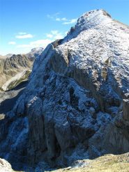 La parete nord del Castello delle Aquile