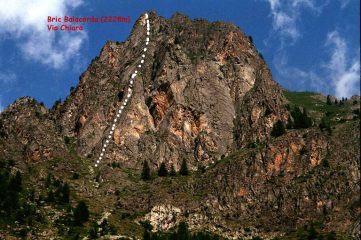 Bric Balacorda e Via Chiara: veduta da Preit di Canosio