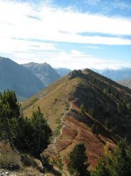 da Cima Begino il sentierino in cresta verso la Fournier