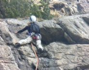 Adriana studia il passaggio