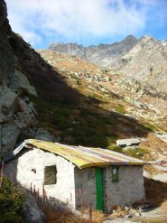 il ricovero Ferreri in una bella giornata di sole