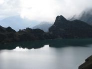Il lago del Bardellino il pomeriggio.