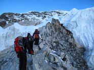 Il tratto di cresta rocciosa prima del ghiacciaio